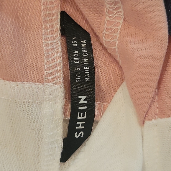 SHEIN pullover - Picture 4 of 4
